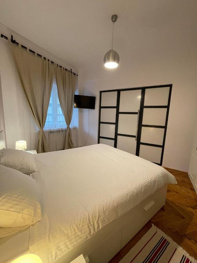 Interbellic Flat Apartment Букурещ Екстериор снимка