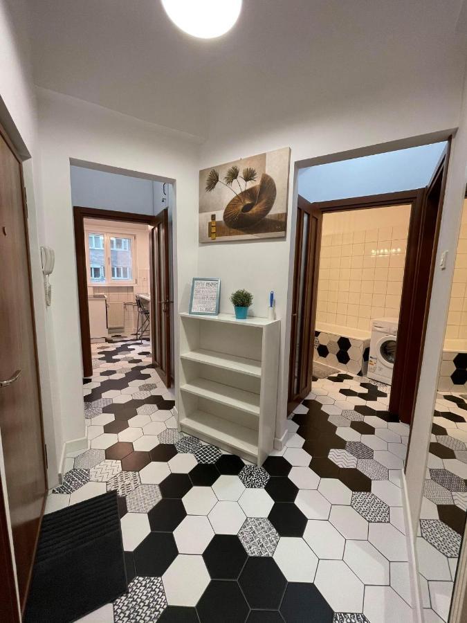 Interbellic Flat Apartment Букурещ Екстериор снимка