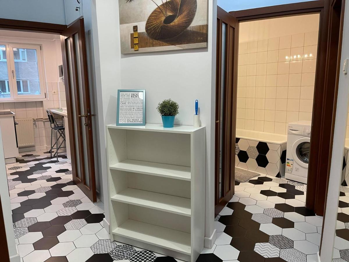 Interbellic Flat Apartment Букурещ Екстериор снимка