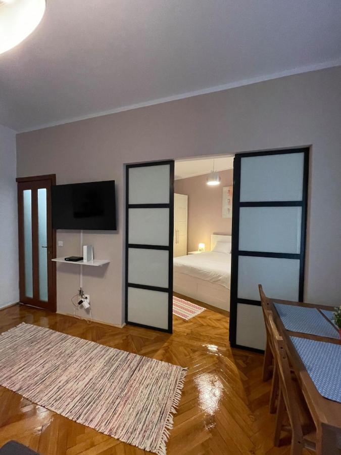 Interbellic Flat Apartment Букурещ Екстериор снимка
